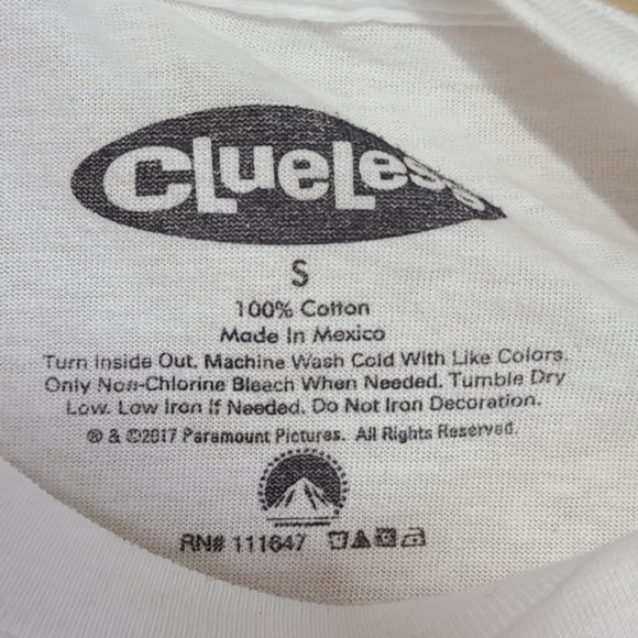 Clue Less distressed T shirt size M - Picture 4 of 5